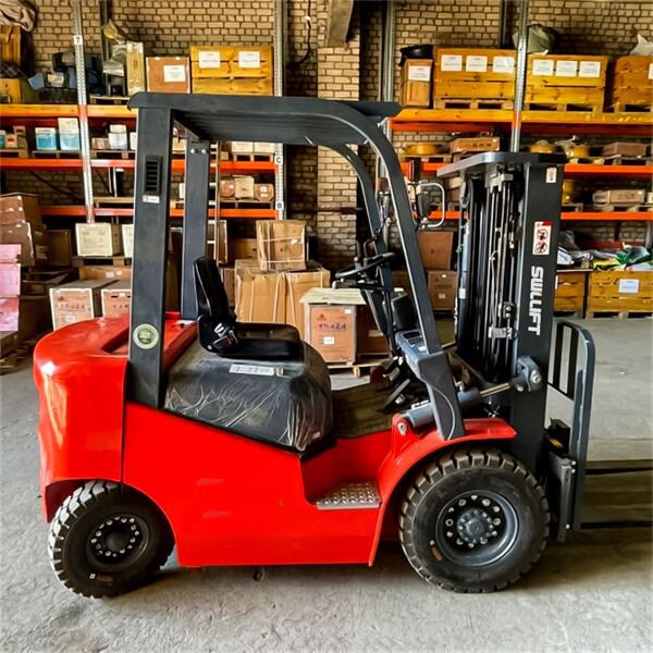 Forklift Elektrik 4 Roda