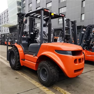 Forklift Terrain Kasar 5 Tan
